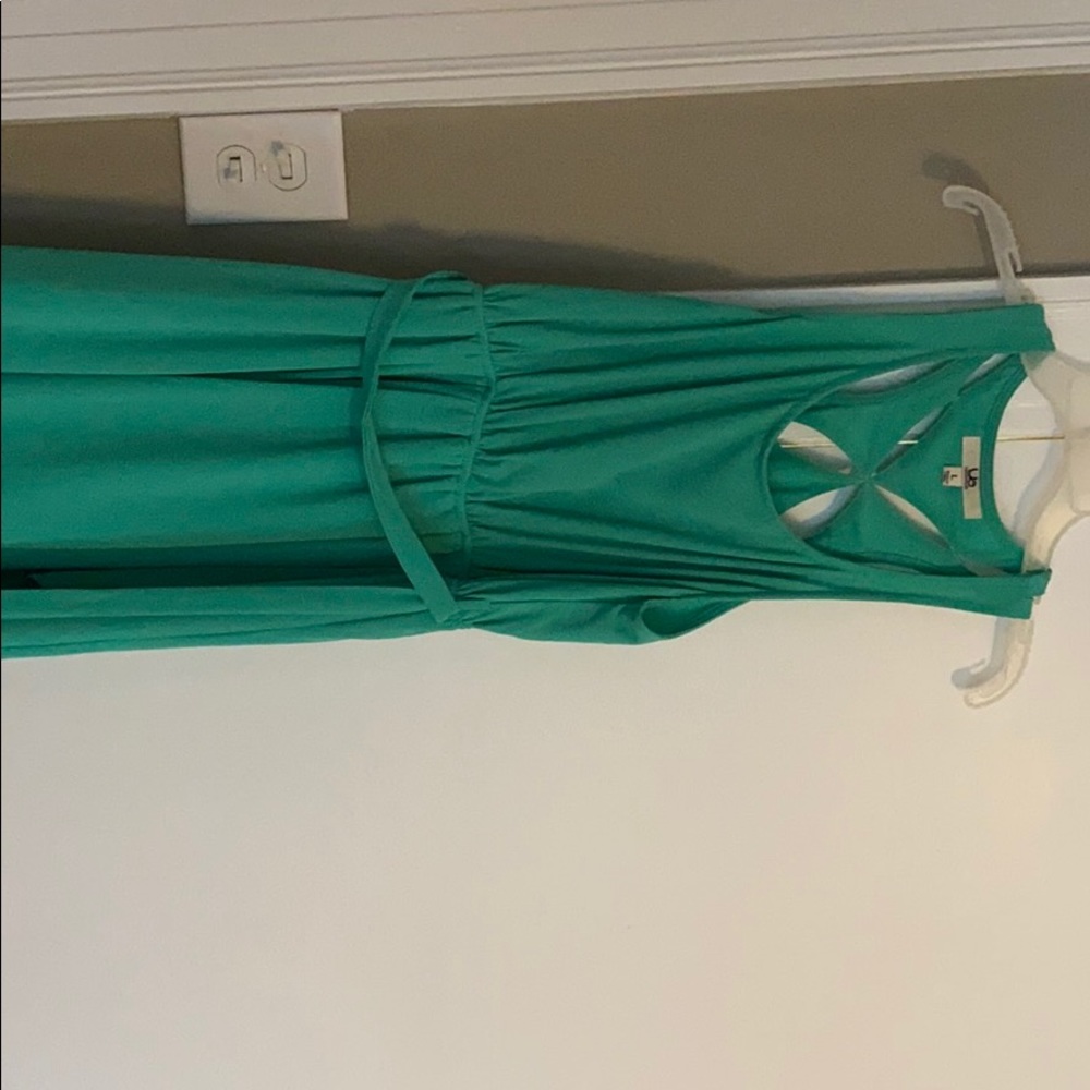 Dress - Picture 4 of 4
